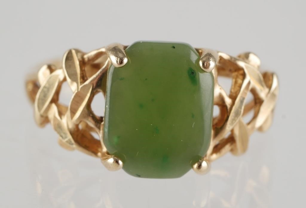 14K CHRYSOPRASE RING SIZE
