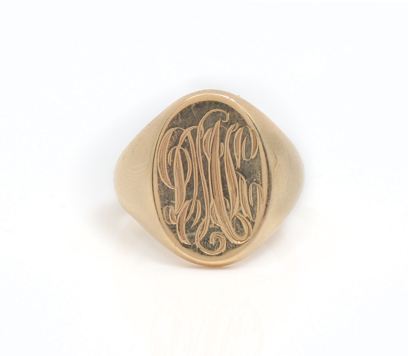14K CLASSIC OVAL SIGNET RING: 14K