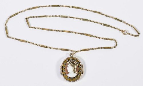 14K CLASSICAL CAMEO LOCKET W/