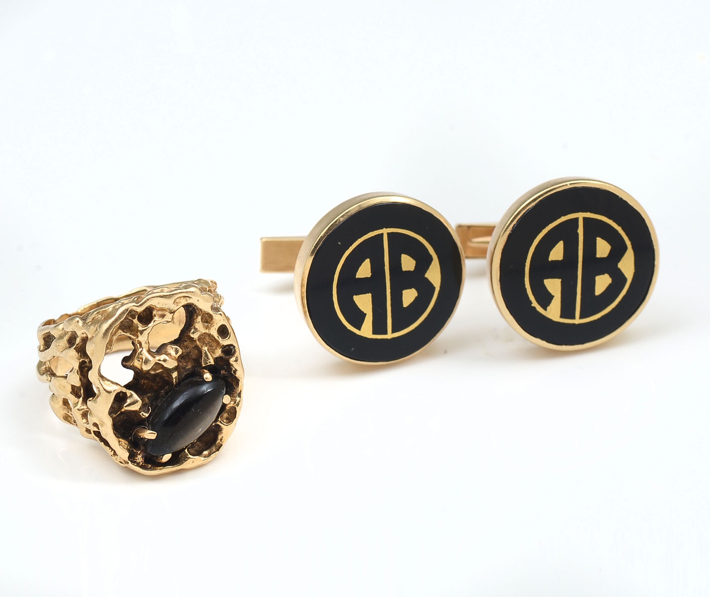 14K CUFFLINKS AND APATITE RING: 14K