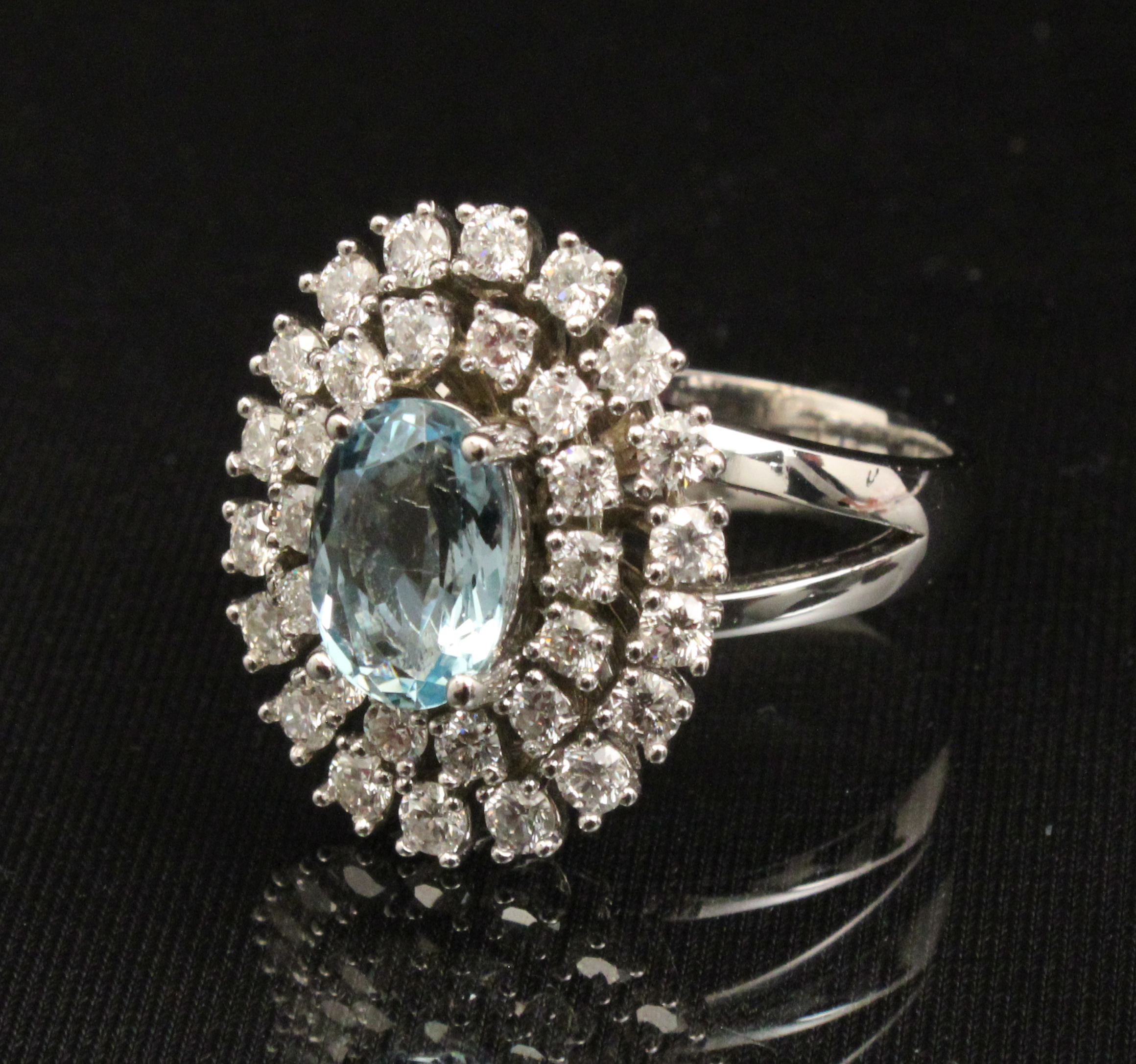 14K DIAMOND AND AQUAMARINE LADIES