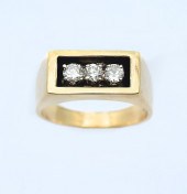14K GENTS BAND WITH TRIO OF DI