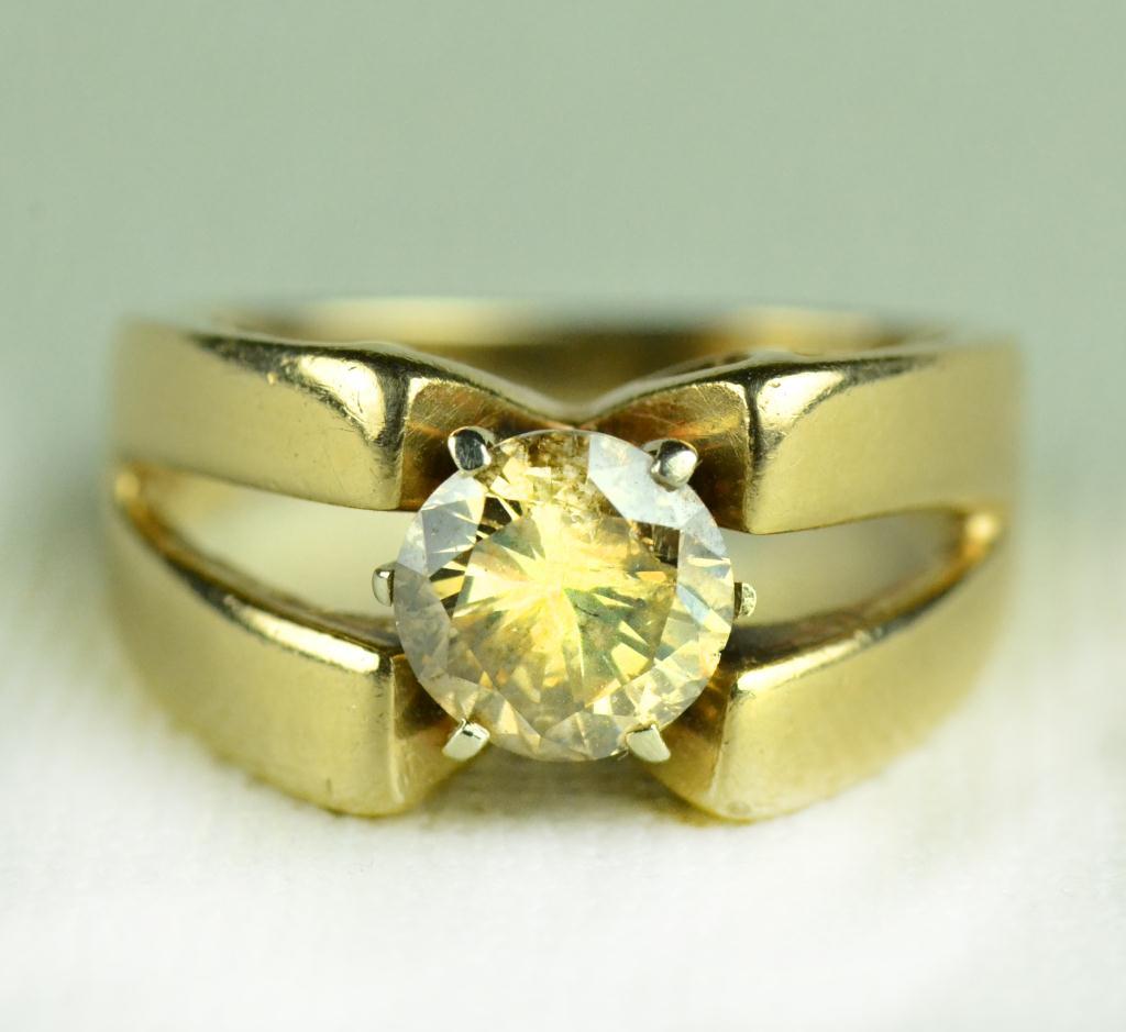14K Gold & 1.125 ct Diamond RingThe