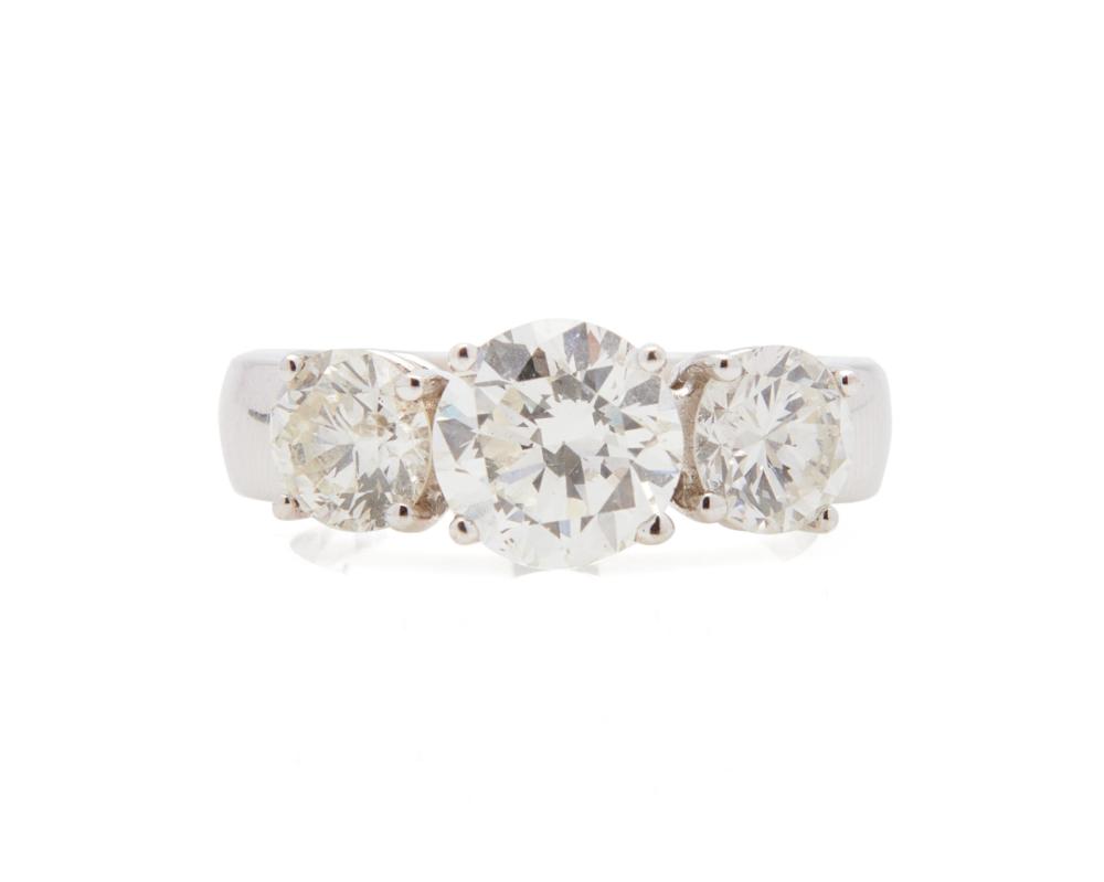 14K GOLD AND DIAMOND RING14K Gold