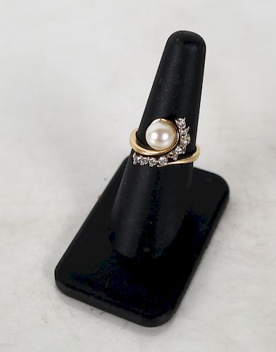 14K GOLD AND PEARL RING14k gold and