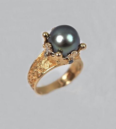 14K GOLD BLACK PEARL RINGwith green