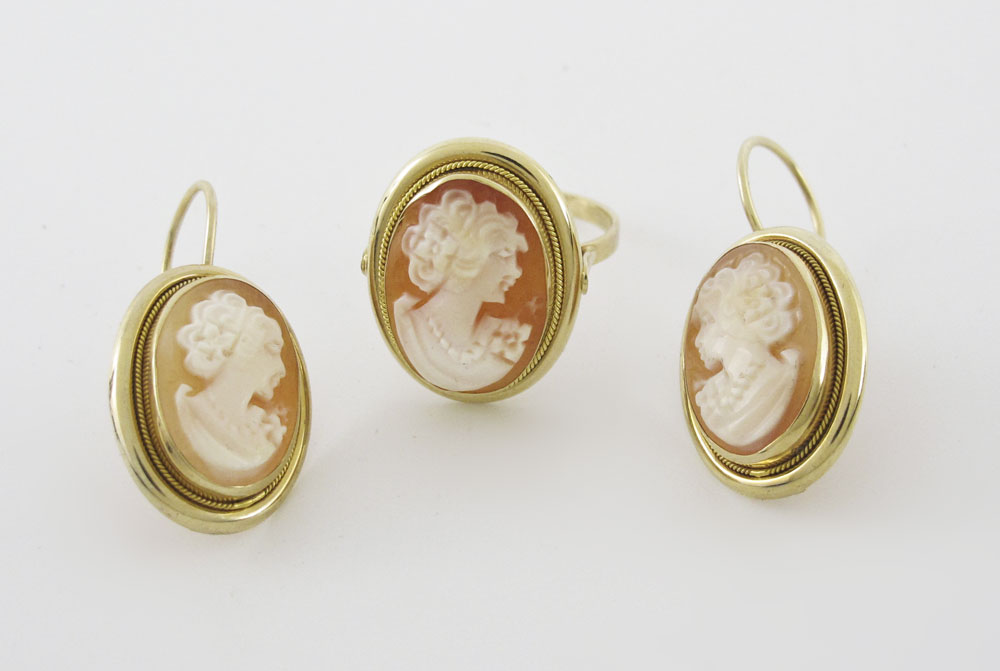 14K GOLD CAMEO EARRINGS AND RING: