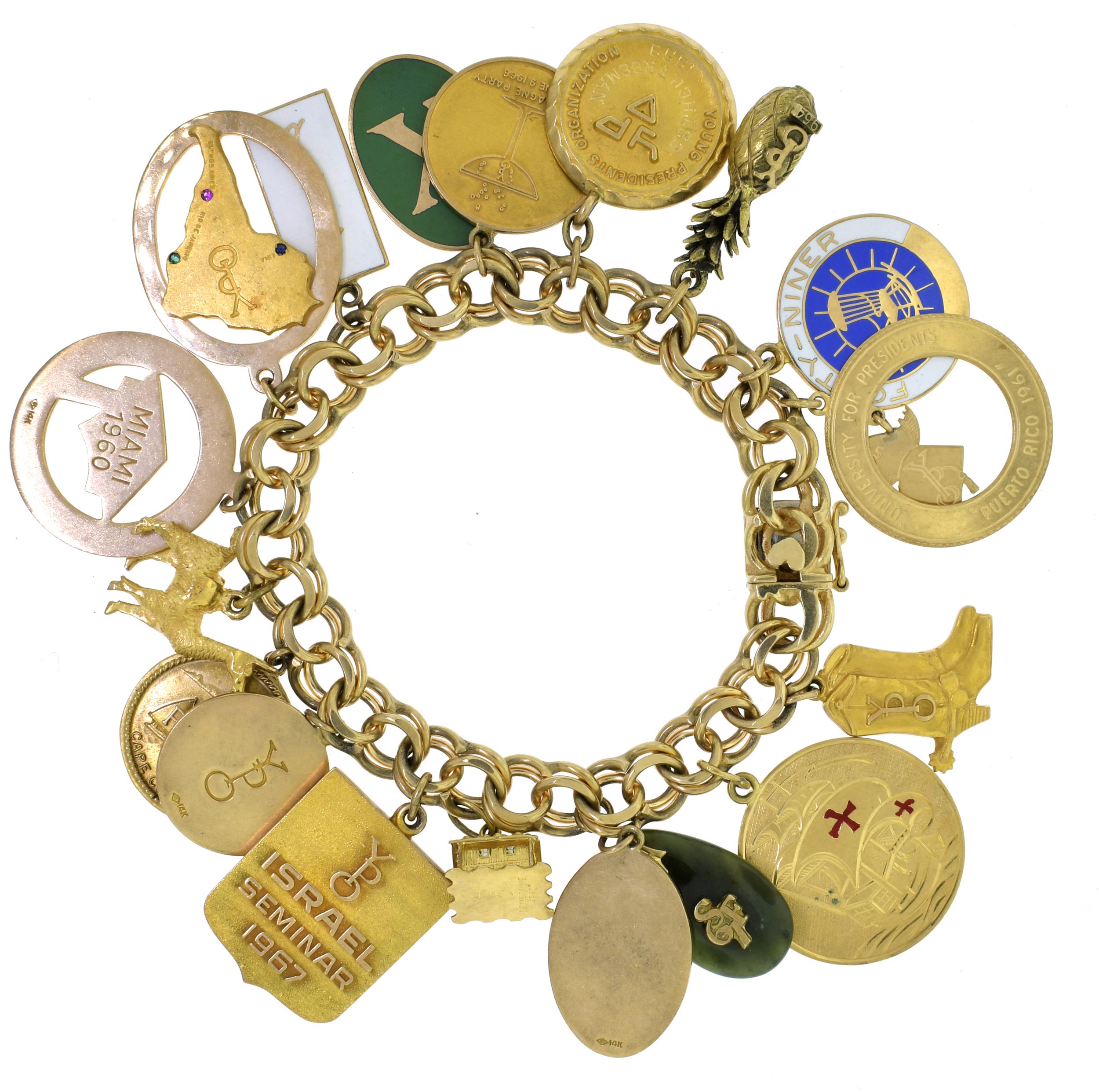 14K GOLD CHARM BRACELET WITH GOLD