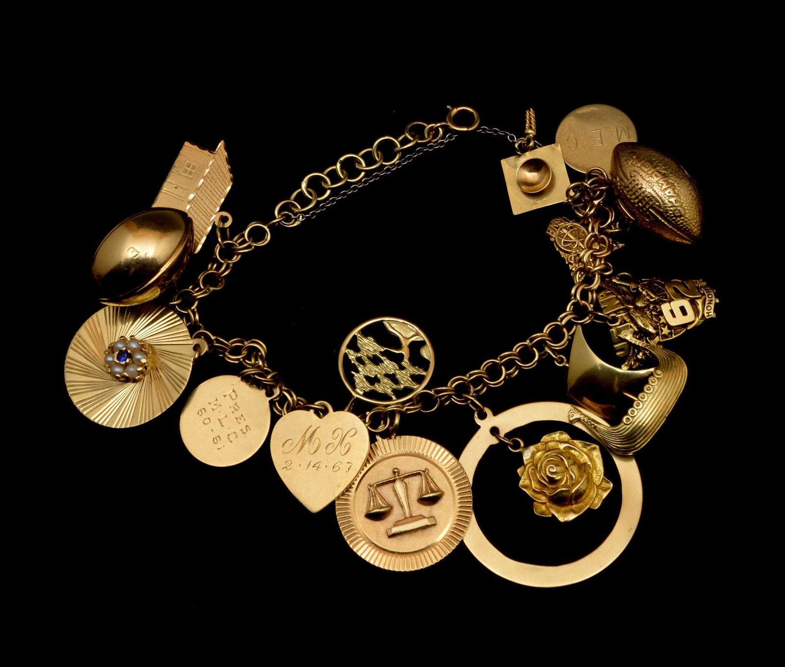 14K GOLD CHARM BRACELET WITH