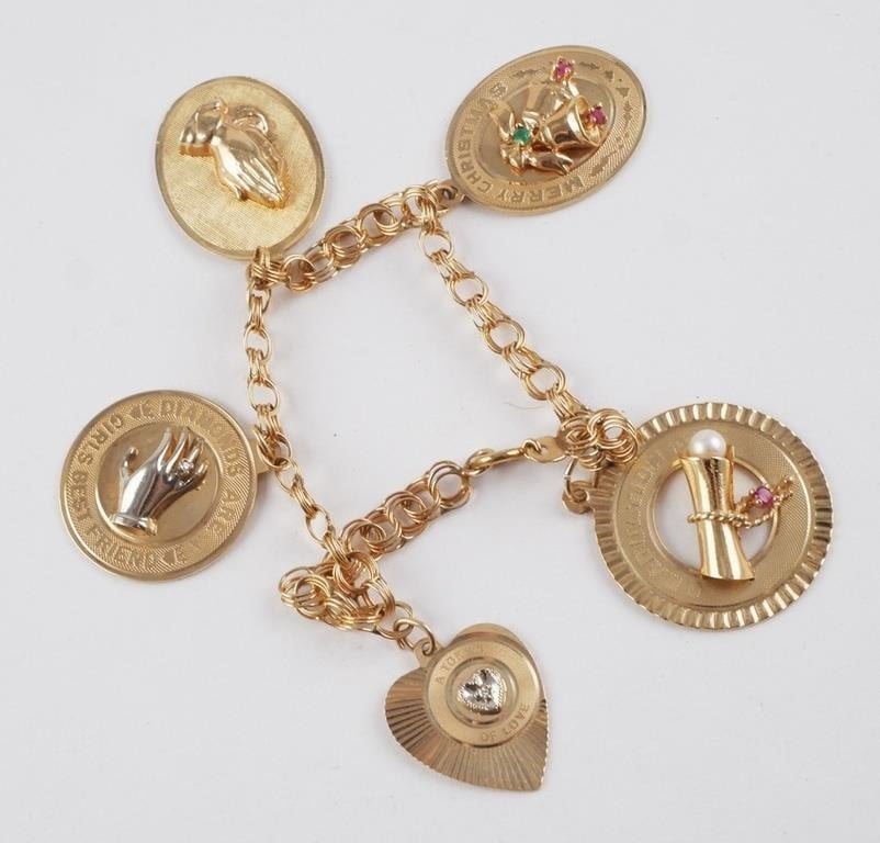 14K GOLD CHARM BRACELET(5) 14 karat