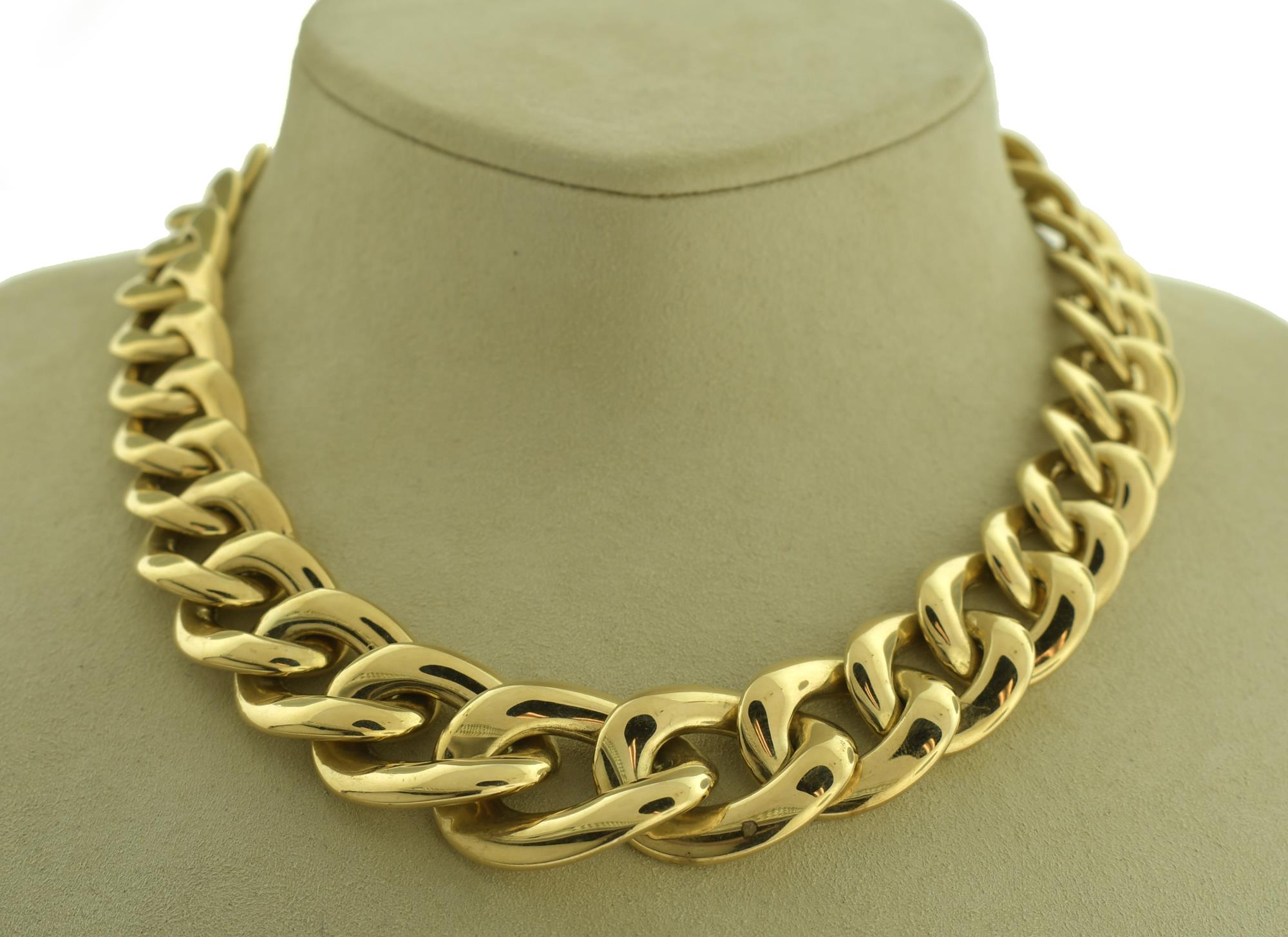 14K GOLD CUBAN LINK NECKLACE. large