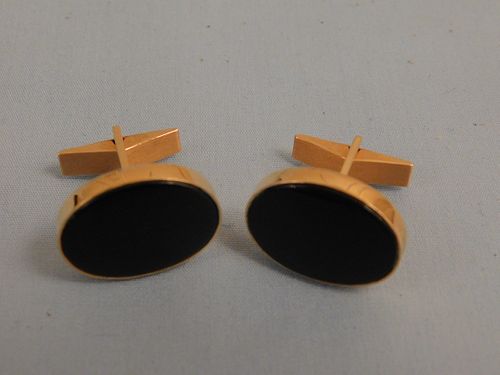 14K GOLD CUFFLINKSPair of men's 14K