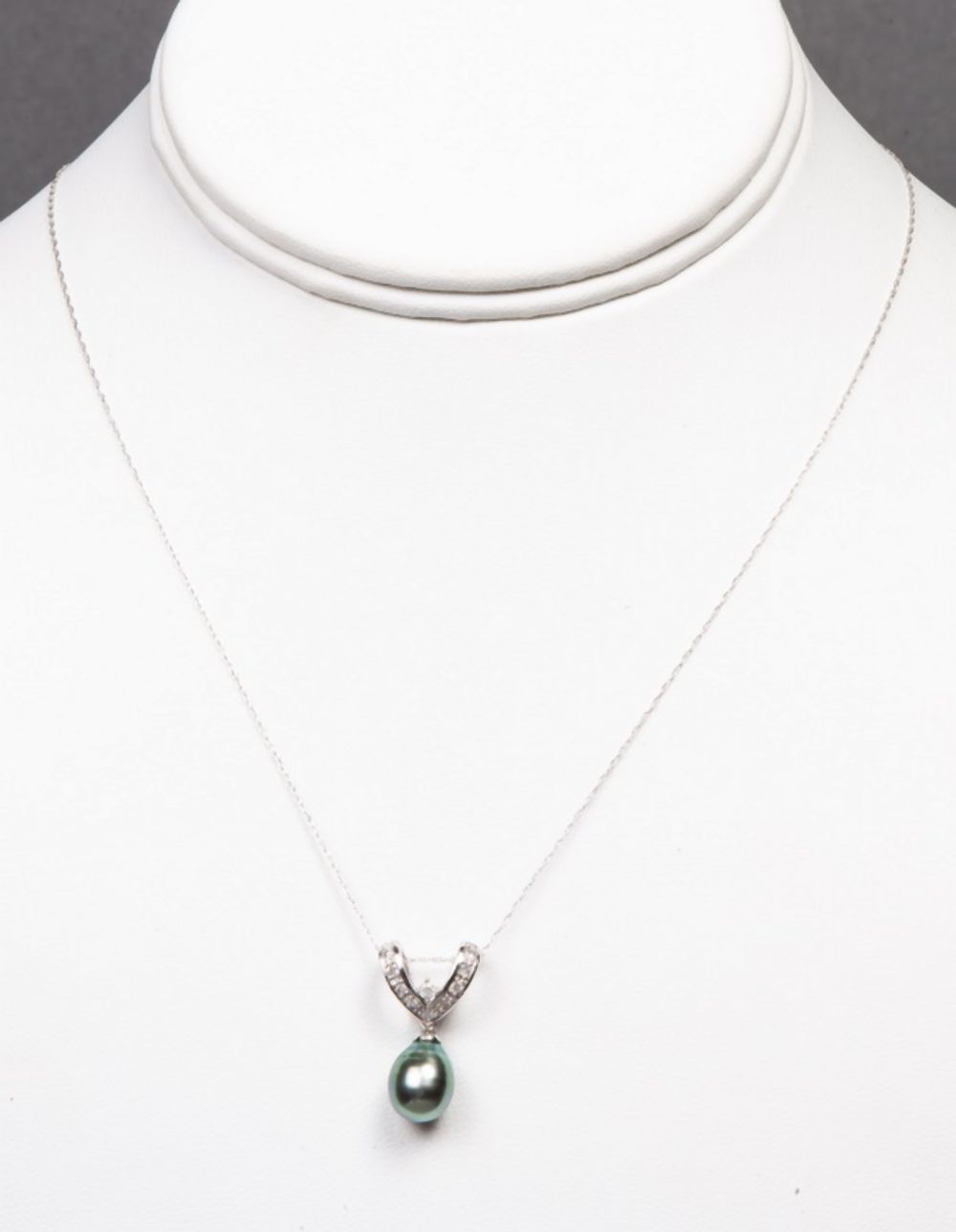 14K GOLD GREY BAROQUE PEARL DIAMOND