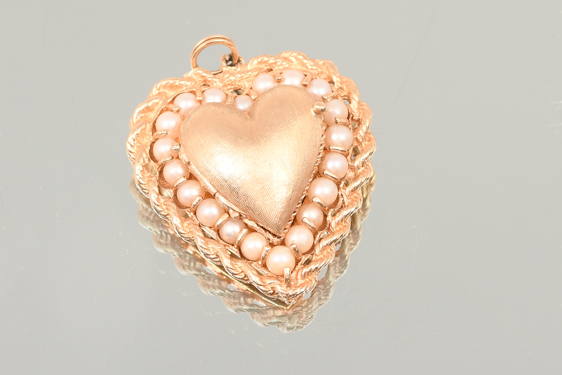 14K GOLD PEARL HEART LOCKET: