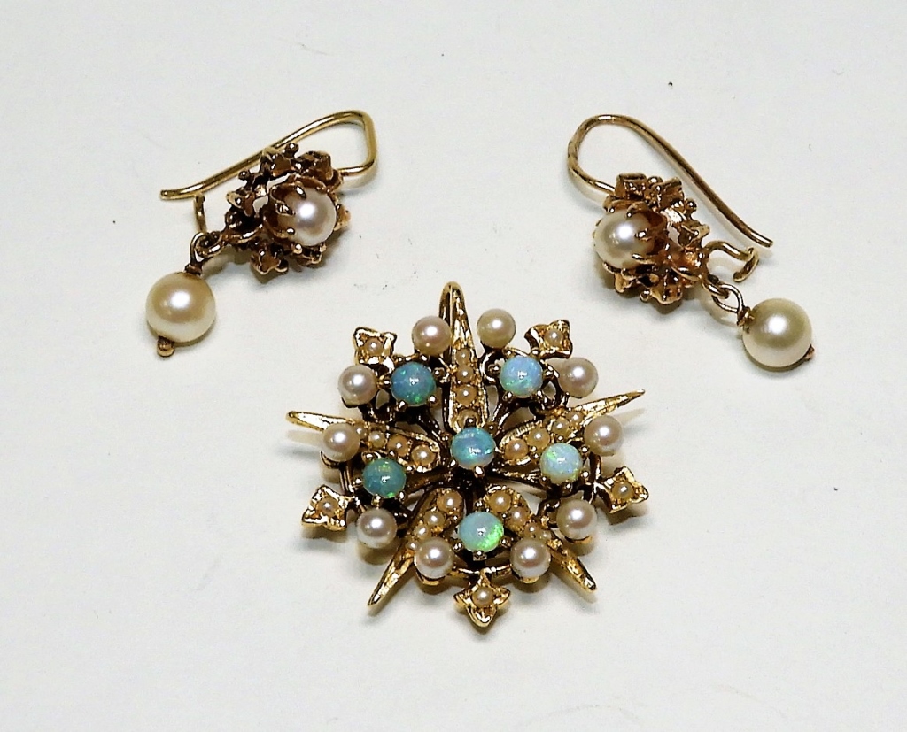 14K GOLD PEARL OPAL STAR BROOCH &