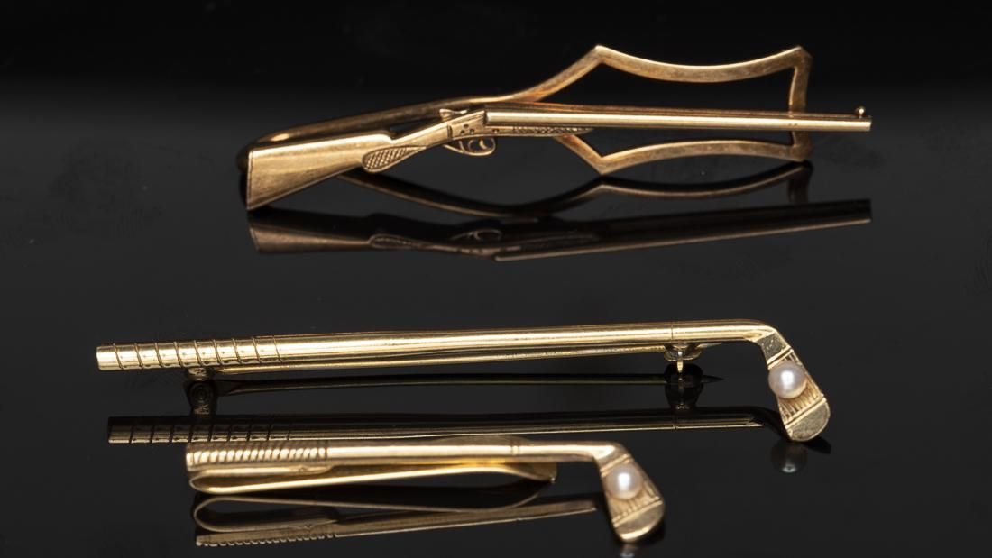 14K GOLD SHOTGUN AND GOLF TIE
