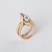 14K INTERLOCKING DIAMOND RING