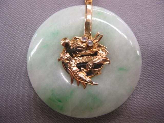 14k & Jade Pendant 1'' diameter