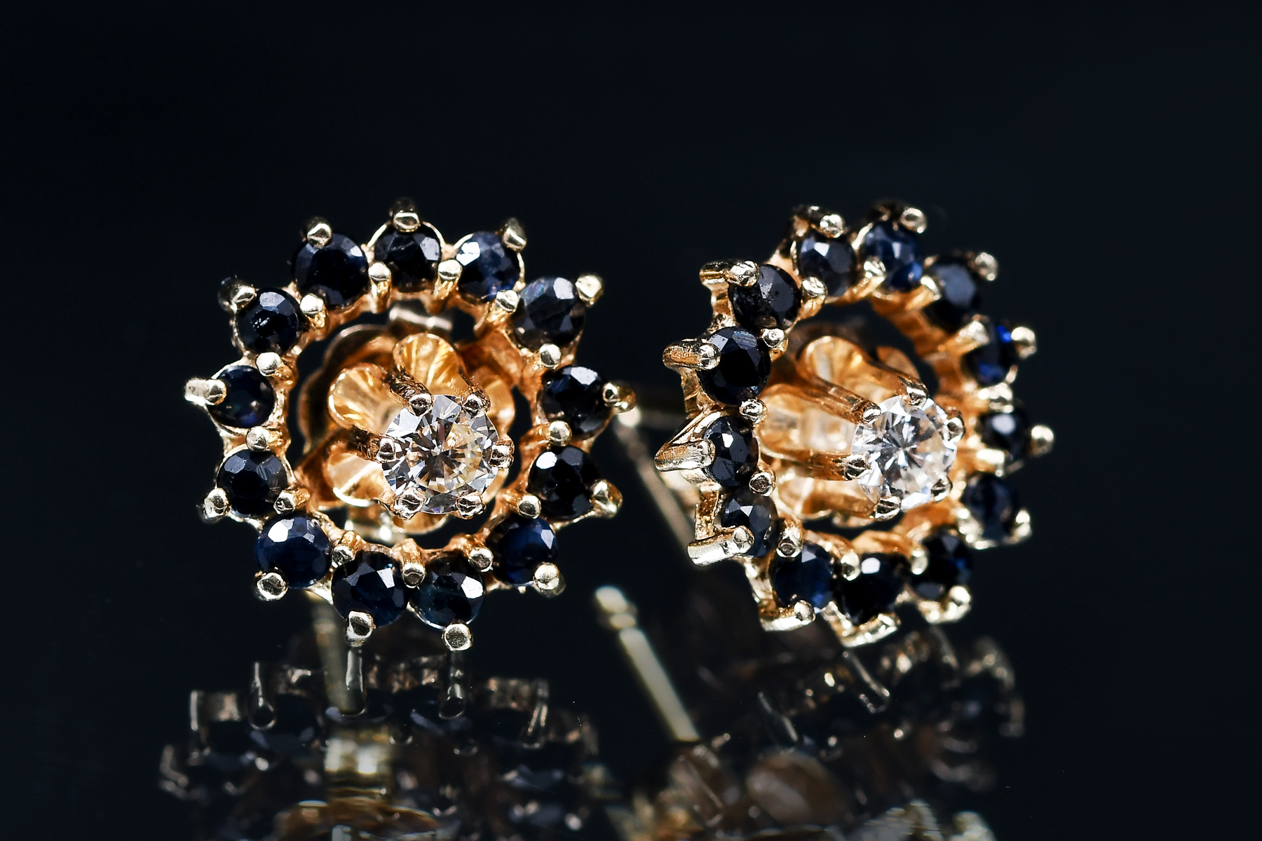 14K SAPPHIRE & DIAMOND EARRINGS: