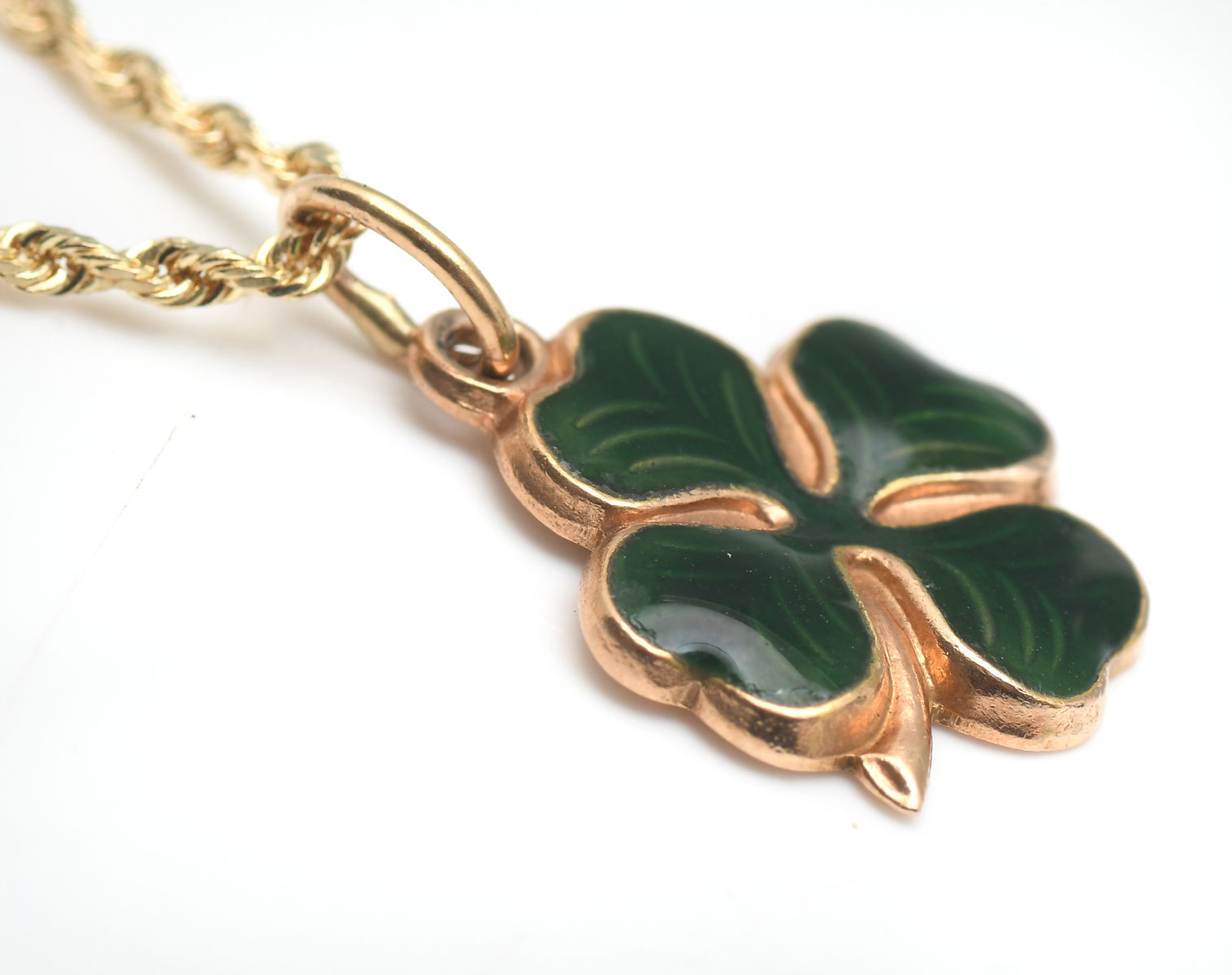 14K VINTAGE 4 LEAF CLOVER NECKLACE: