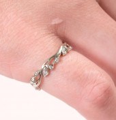 14K WHITE GOLD .10CTW DIAMOND