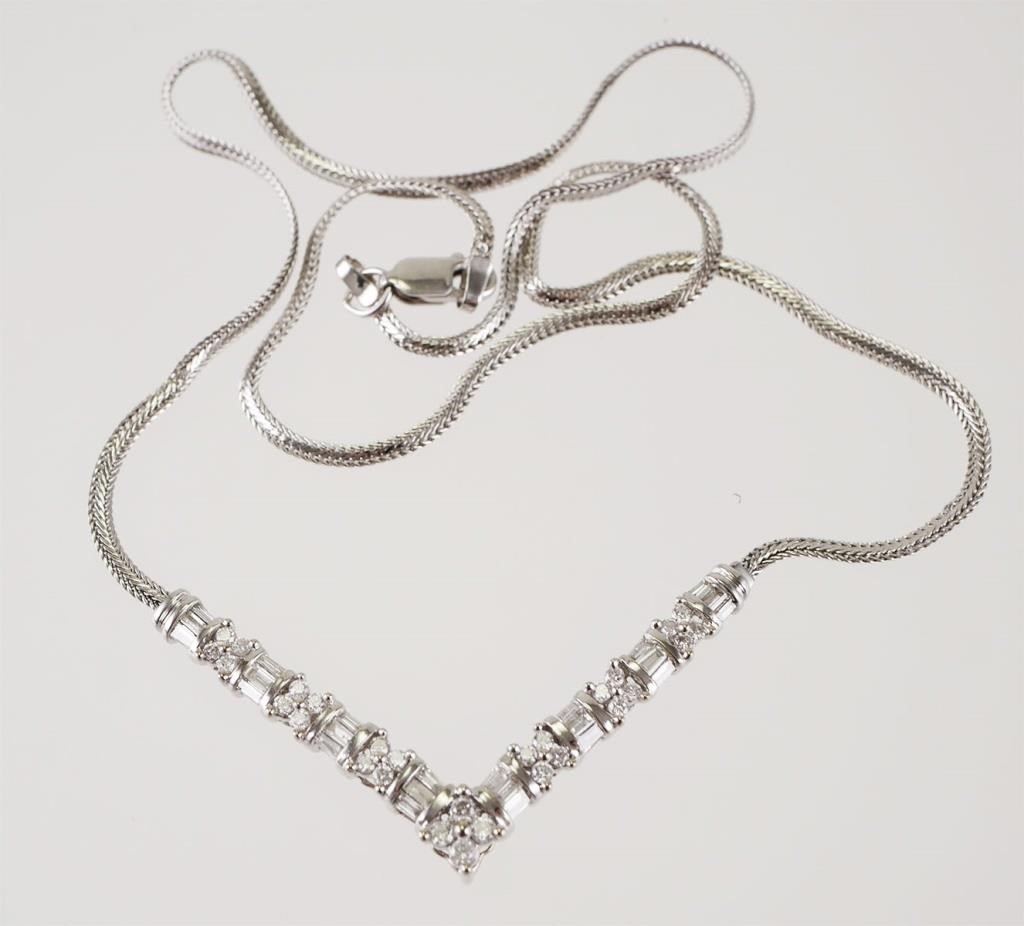 14K WHITE GOLD CHEVRON DIAMOND