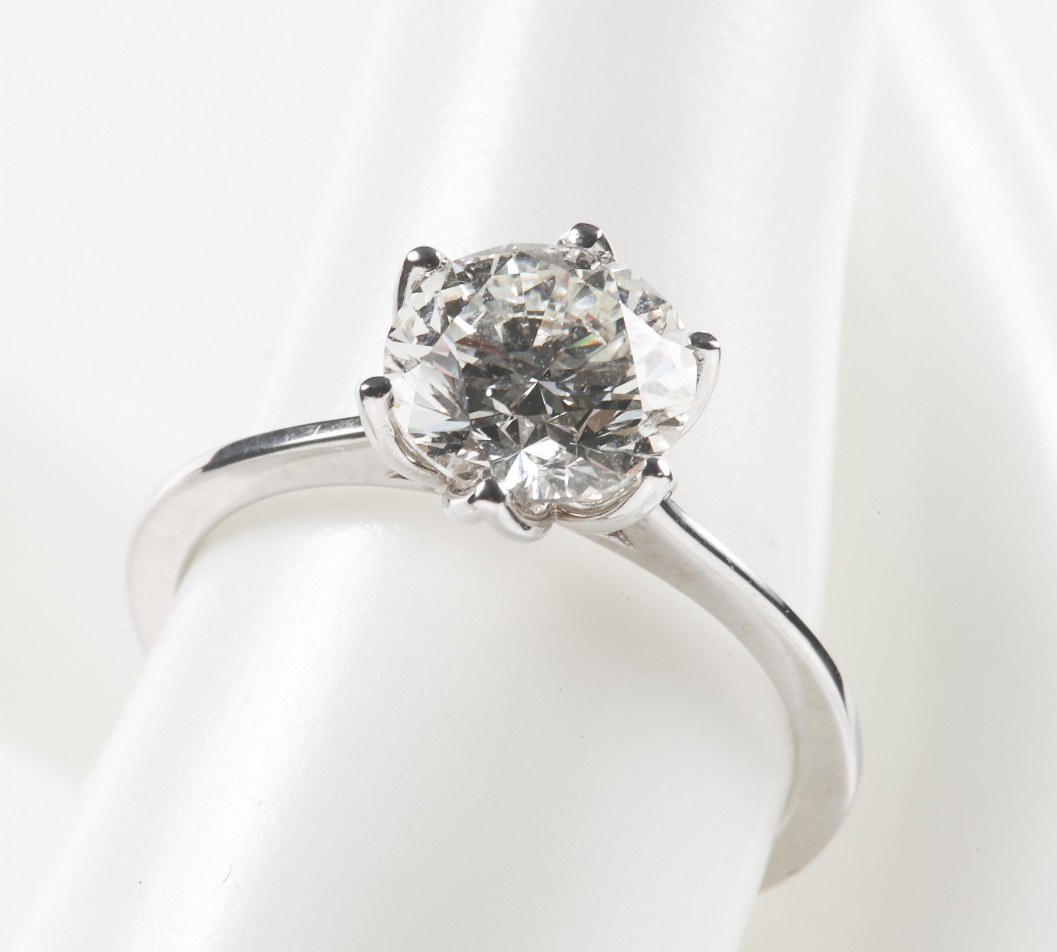 14K White gold diamond engagement