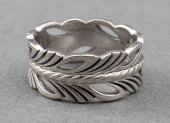 14K WHITE GOLD FLORIFORM ETERN