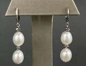 14K WHITE GOLD FRESH WATER PEA
