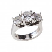 14k White Gold Ring    set wit