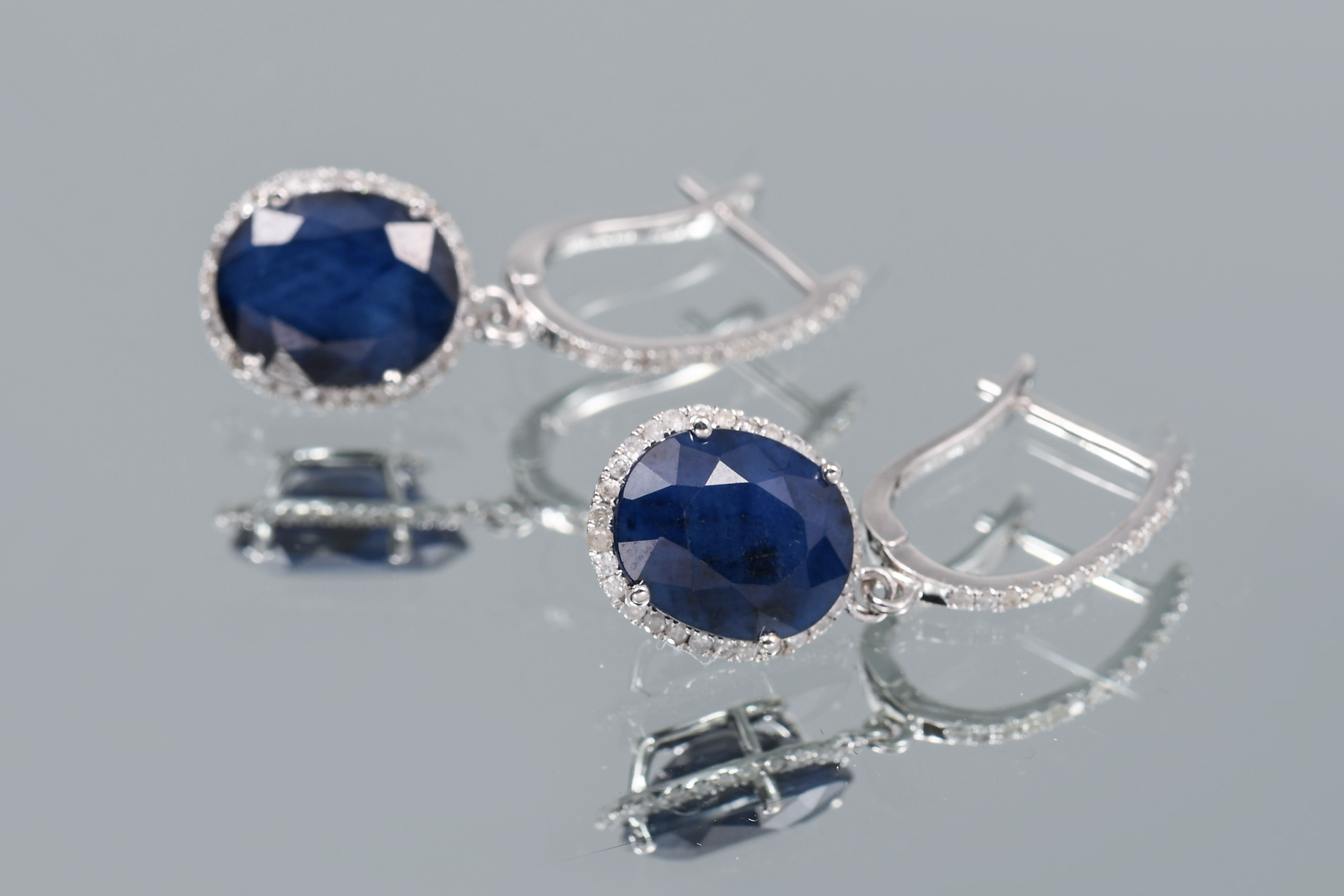 14K WHITE GOLD, SAPPHIRE, AND