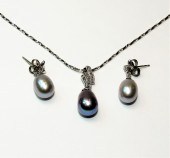 14K WHITE GOLD SMOKEY PEARL NE