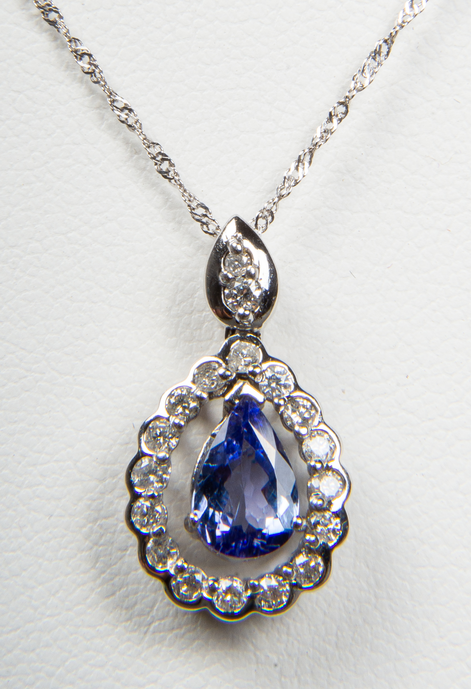14K WHITE GOLD TANZANITE &
