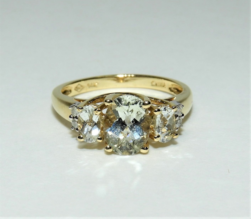 14K WHITE GOLD & ZIRCONIA LADY'S