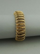 14K YELLOW GOLD AND DIAMOND TE