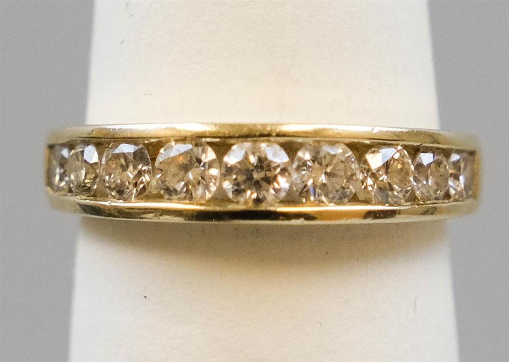 14K YELLOW GOLD AND DIAMOND RING14K