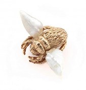 14K YELLOW GOLD AND PEARL RUSE