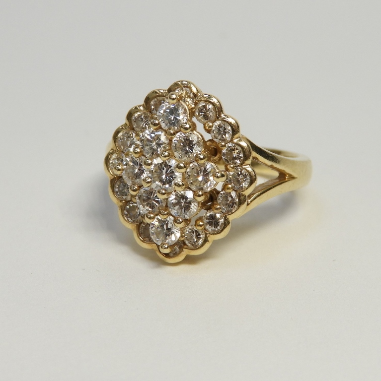 14K YELLOW GOLD & DIAMOND CLUSTER