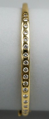 14K YELLOW GOLD DIAMOND BANGLE
