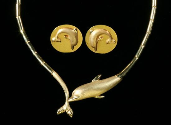 14K YELLOW GOLD DOLPHIN DESIGN