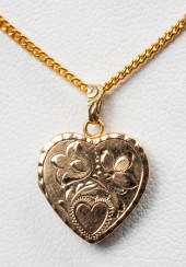 14K YELLOW GOLD HEART LOCKET P
