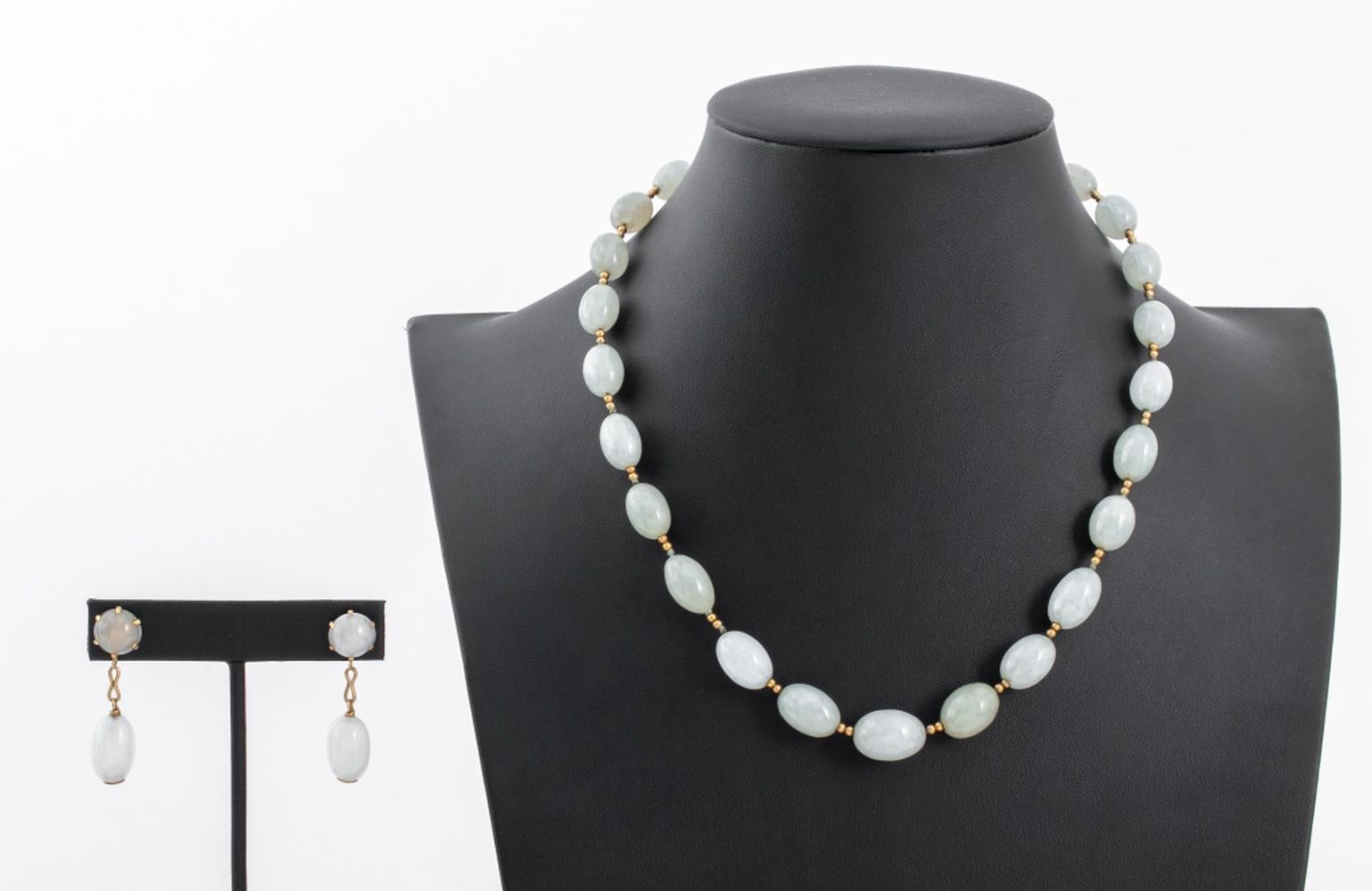 14K YELLOW GOLD JADE NECKLACE AND
