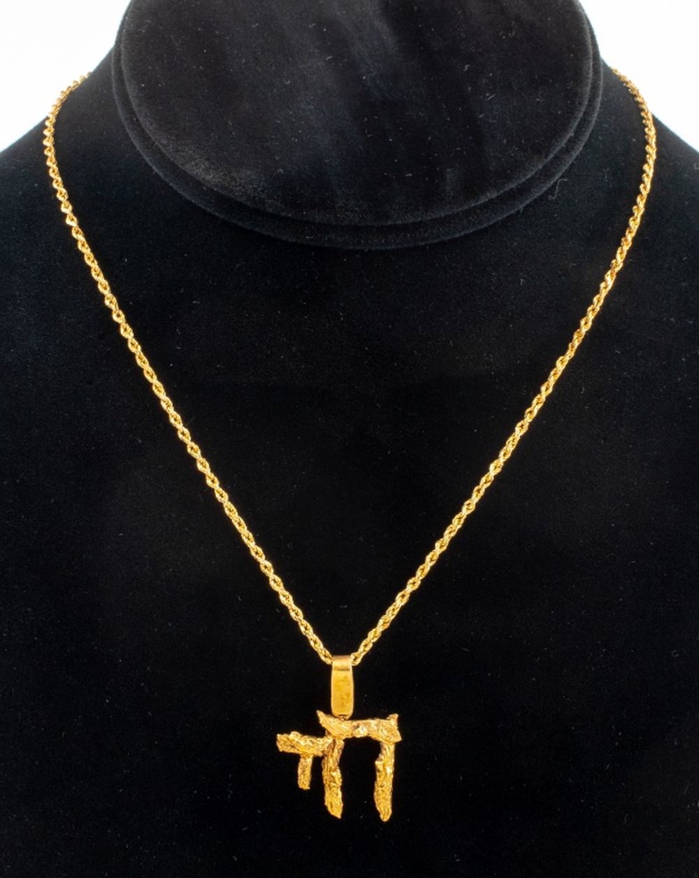 14K YELLOW GOLD JUDAICA CHAI