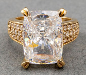 14K YELLOW GOLD RADIANT-CUT CZ