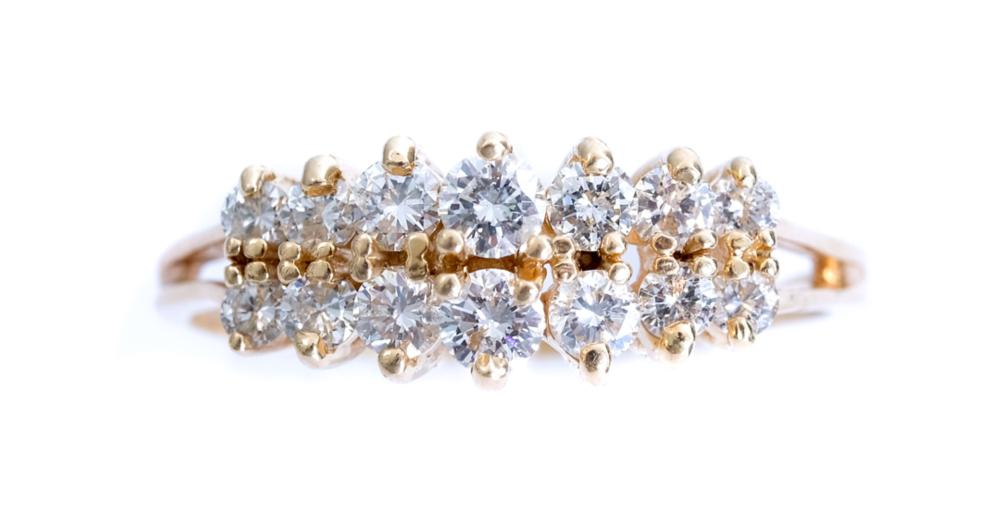 14K YELLOW GOLD RING W/14 DIAMONDS,