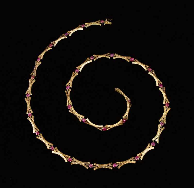 14K YELLOW GOLD & RUBY NECKLACE