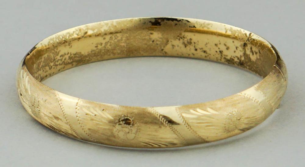 14K YELLOW GOLD SLIDE BAR BANGLE