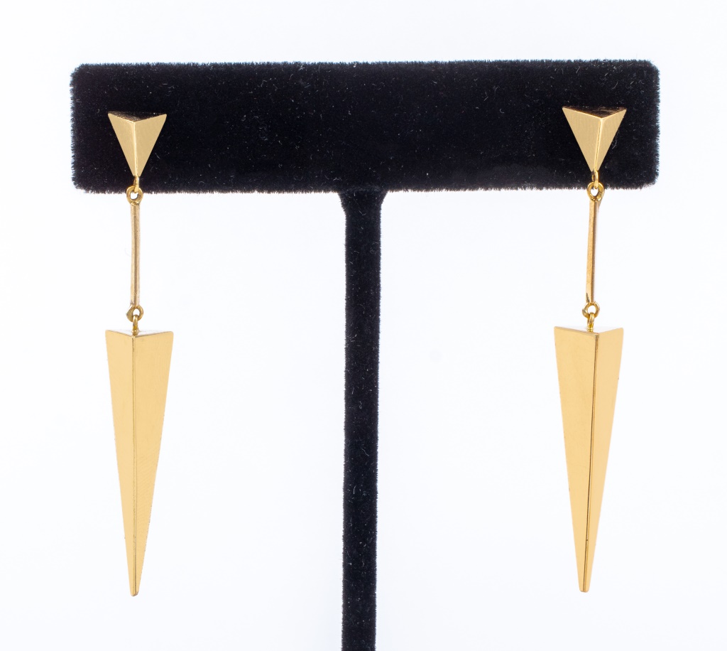 14K YELLOW GOLD TRIANGLE DROP
