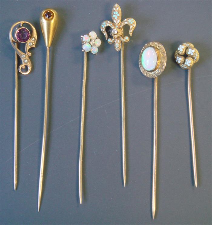 14K yg Stick Pins. Grouping of