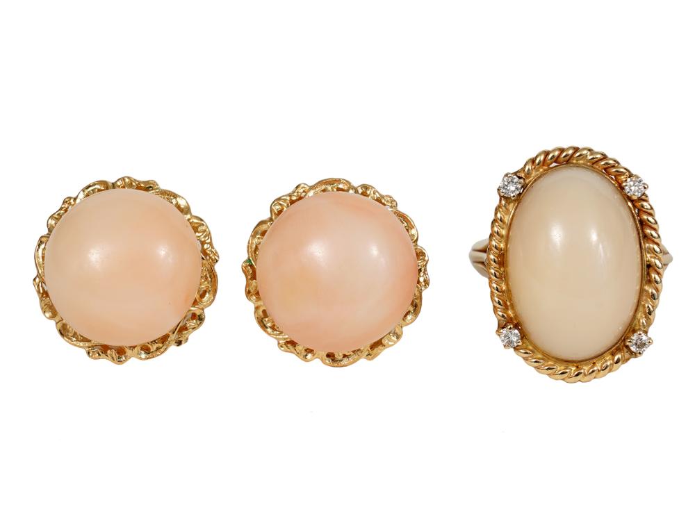 14KT GOLD & ANGEL SKIN CORAL RING